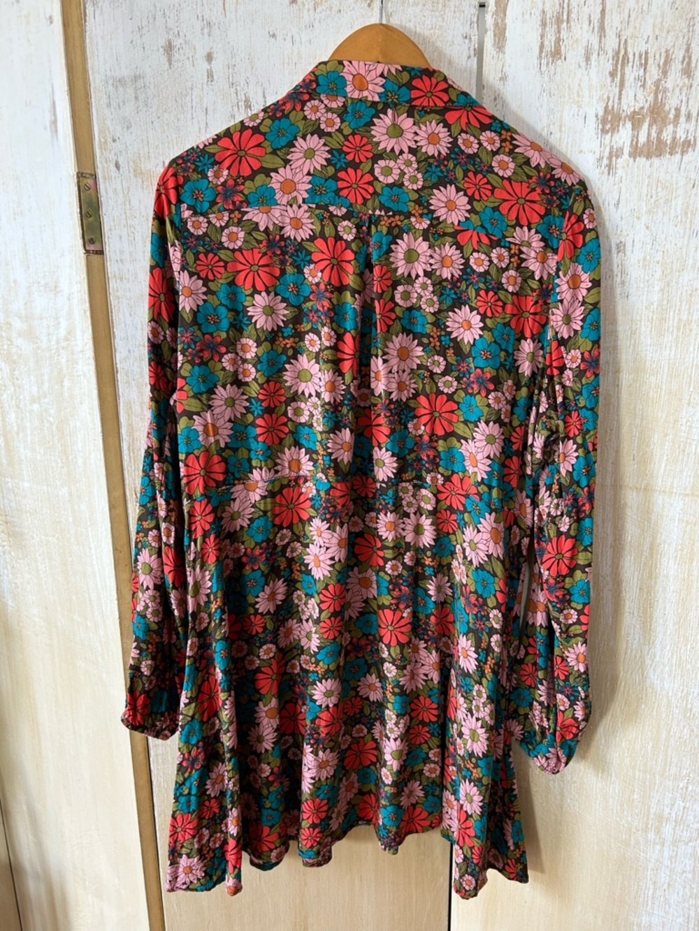 NATURAL LIFE Ansley Tunic Floral Button-Front Dress in Pink, Green & Red - Picture 4 of 15